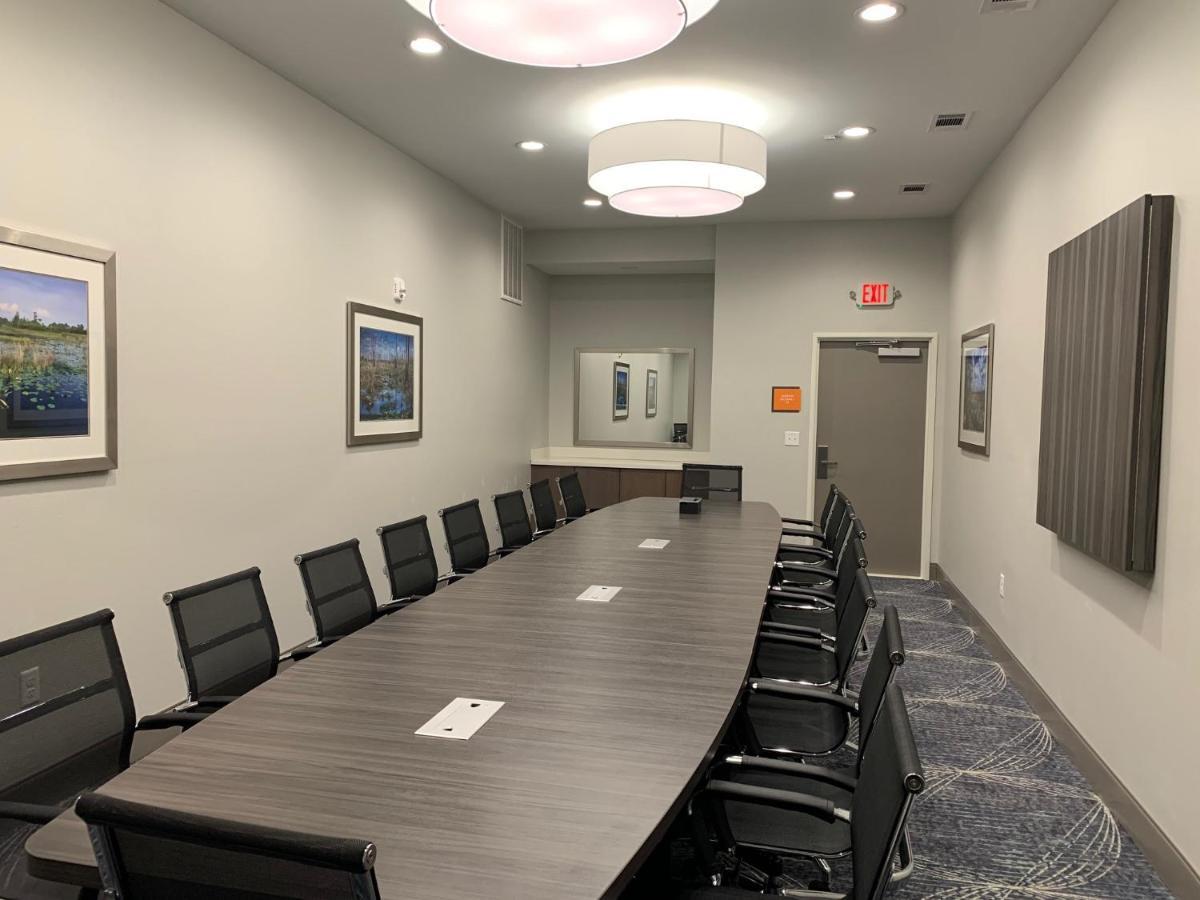 La Quinta Inn & Suites By Wyndham Tifton Εξωτερικό φωτογραφία