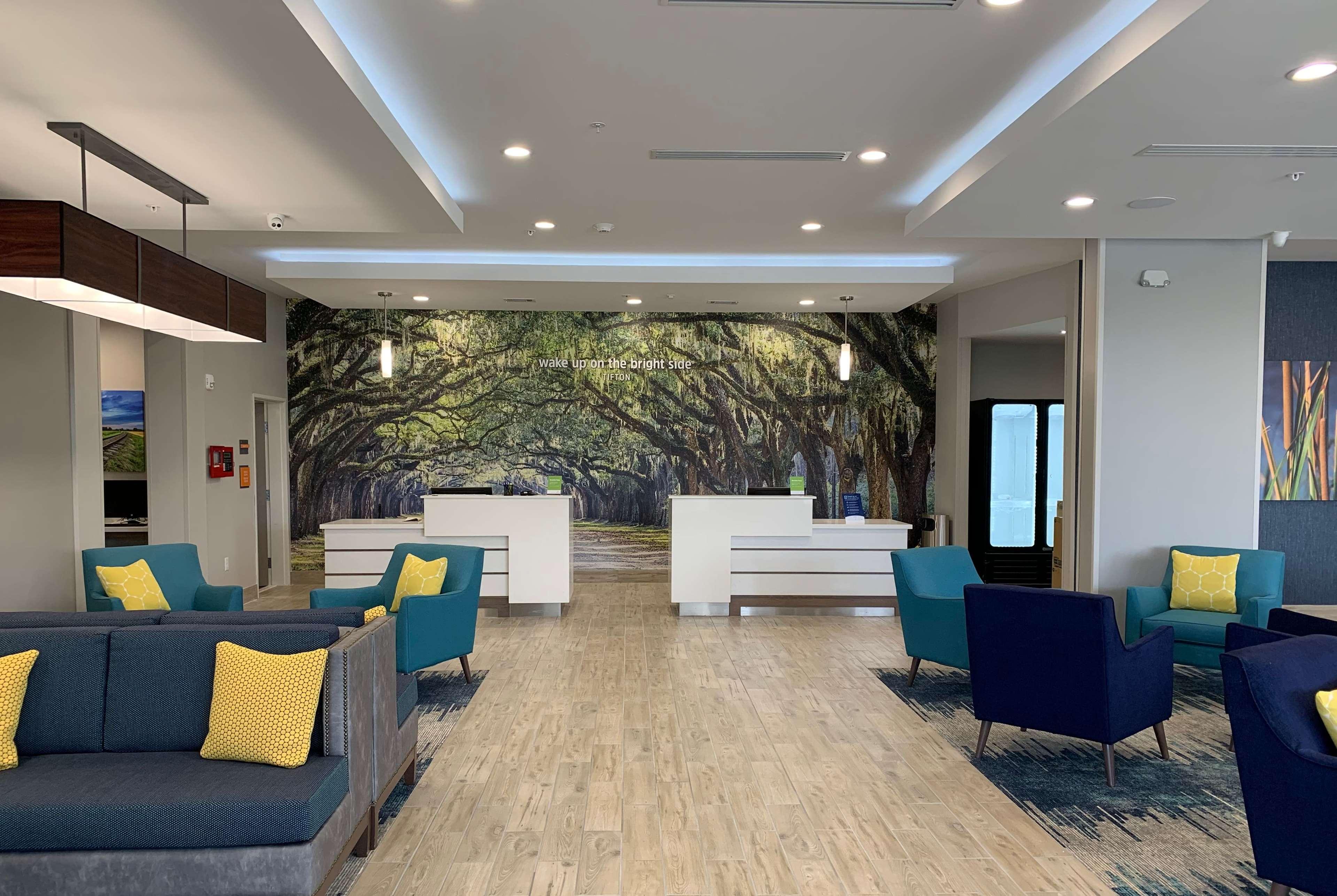 La Quinta Inn & Suites By Wyndham Tifton Εξωτερικό φωτογραφία