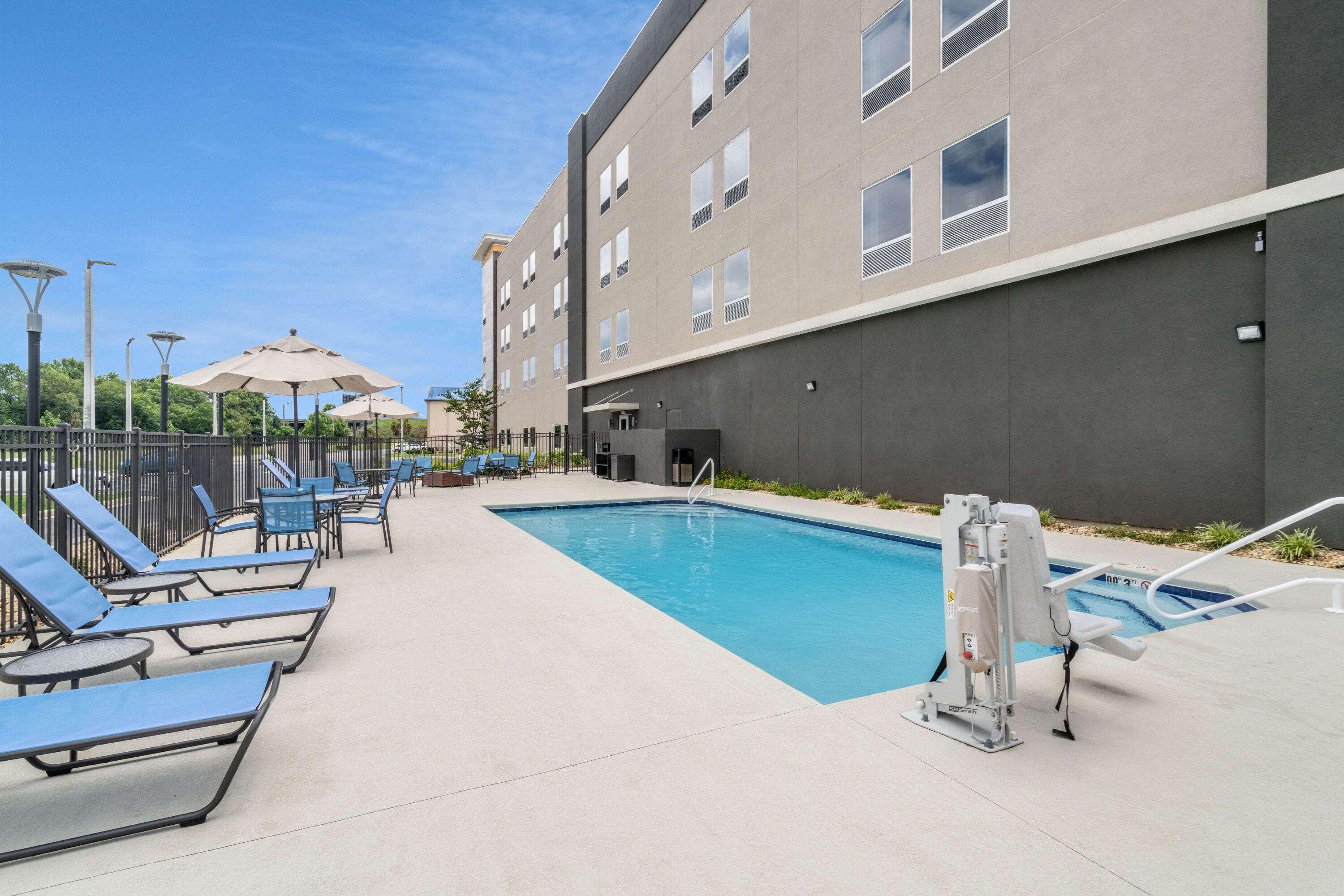 La Quinta Inn & Suites By Wyndham Tifton Εξωτερικό φωτογραφία