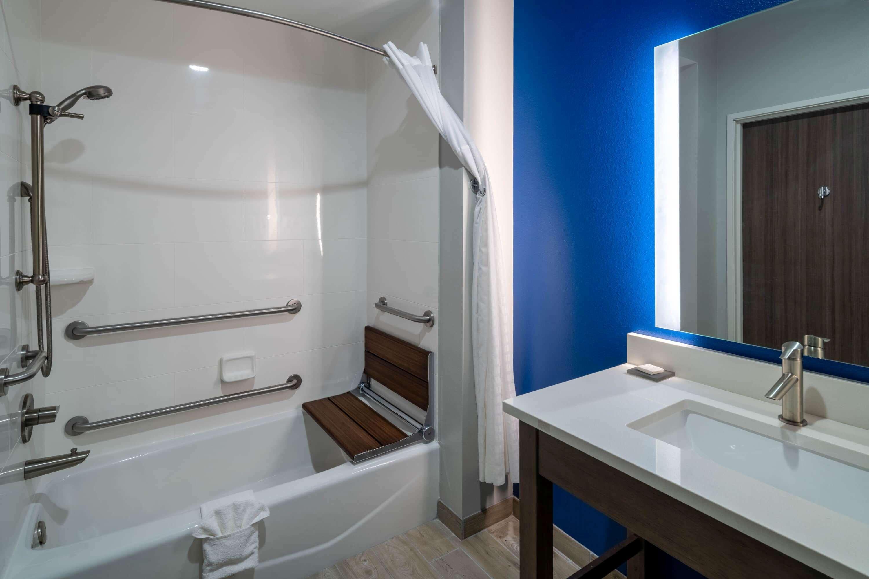 La Quinta Inn & Suites By Wyndham Tifton Εξωτερικό φωτογραφία